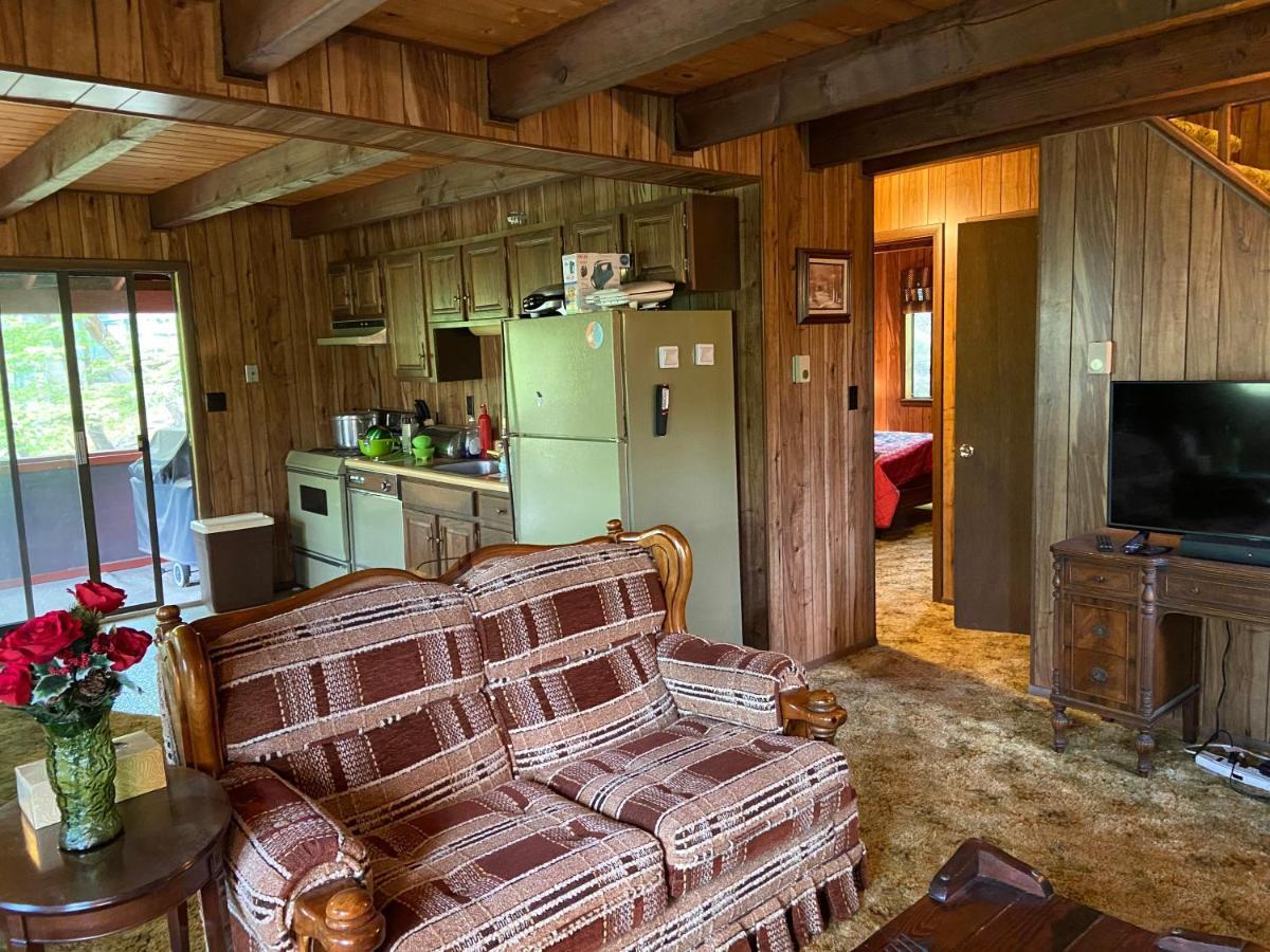 Saw Creek Cabin - Regent Hilltop Bushkill Exterior photo